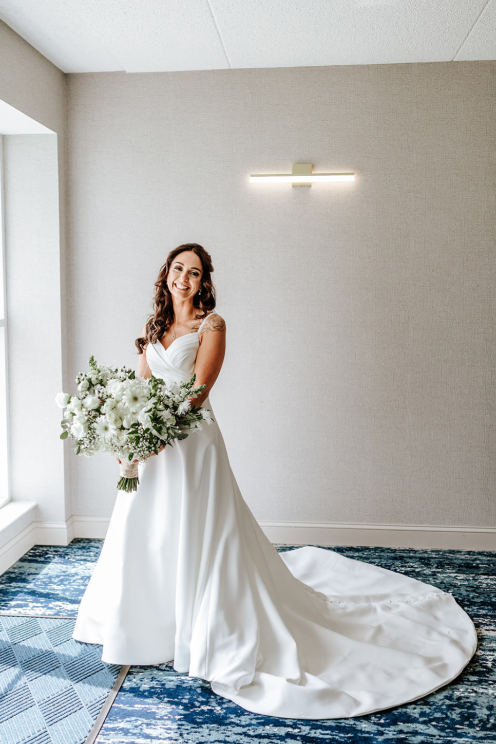 Why Your Wedding Bouquet Matters More Than You Think (From a Wedding Photographer's Perspective)