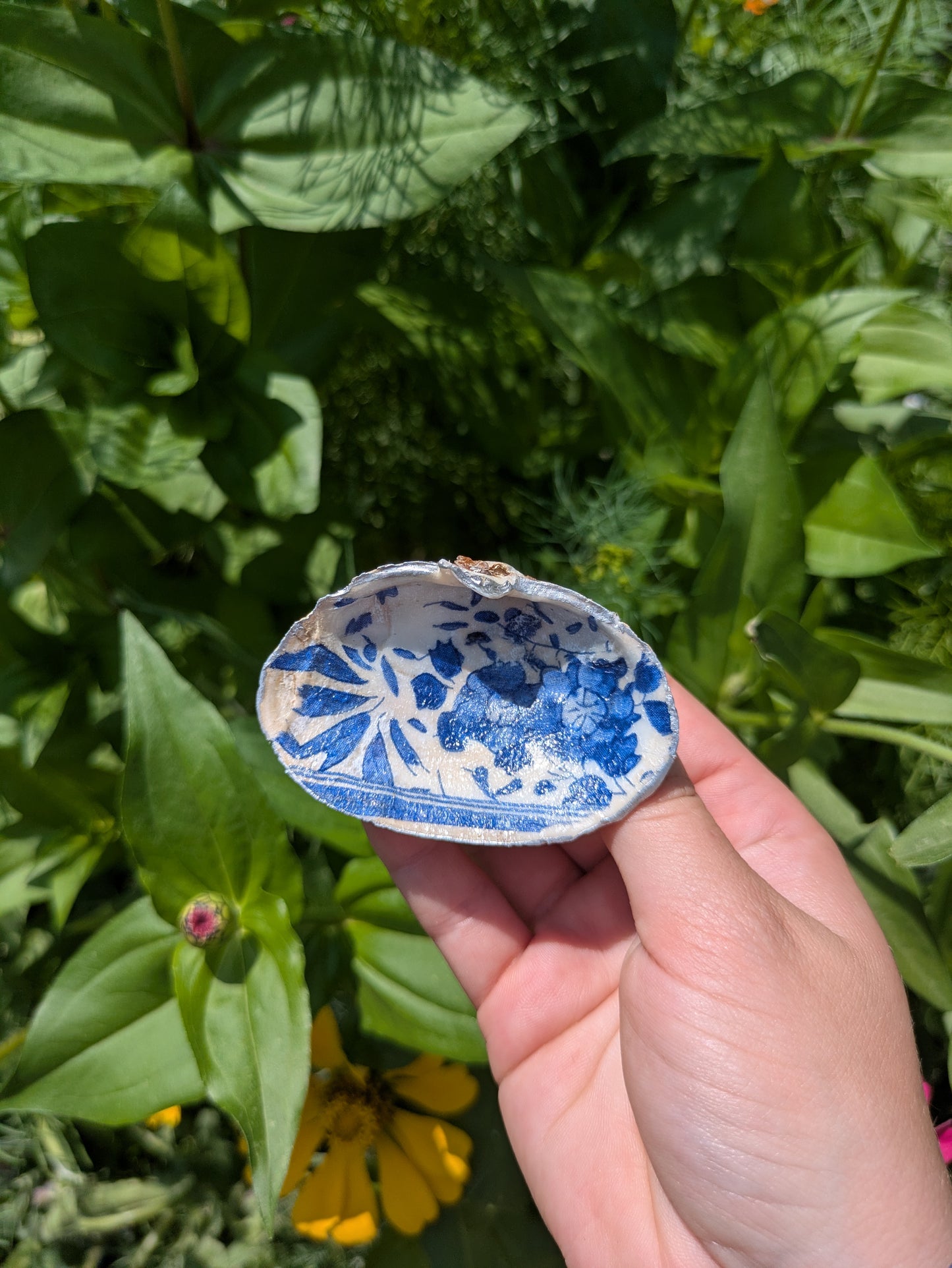 Blue Floral Clam Shell Hair Clip