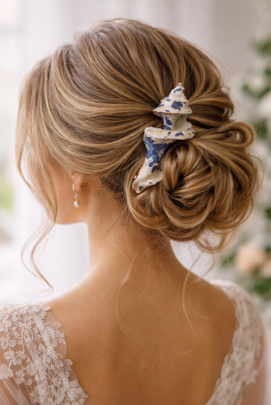Blue Floral Conch Shell Hair Clip